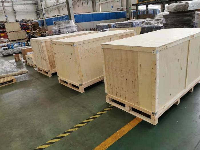 NG电子游戏—免熏蒸四面进叉包装箱